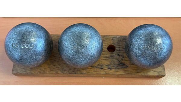 OBUT BOULE NOIRE CX Cou Lisse - 74mm - 650g - gravée VIVES.J