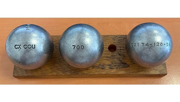 OBUT BOULE NOIRE CX Cou Lisse - 74mm - 700g - gravée CX1 74-120-24